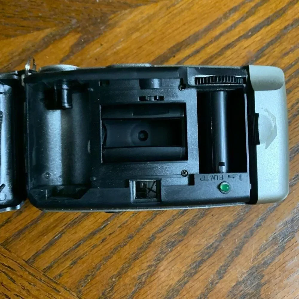 Vintage 1999 CVS 28mm Point And Shoot Camera Japan Lens-Empty